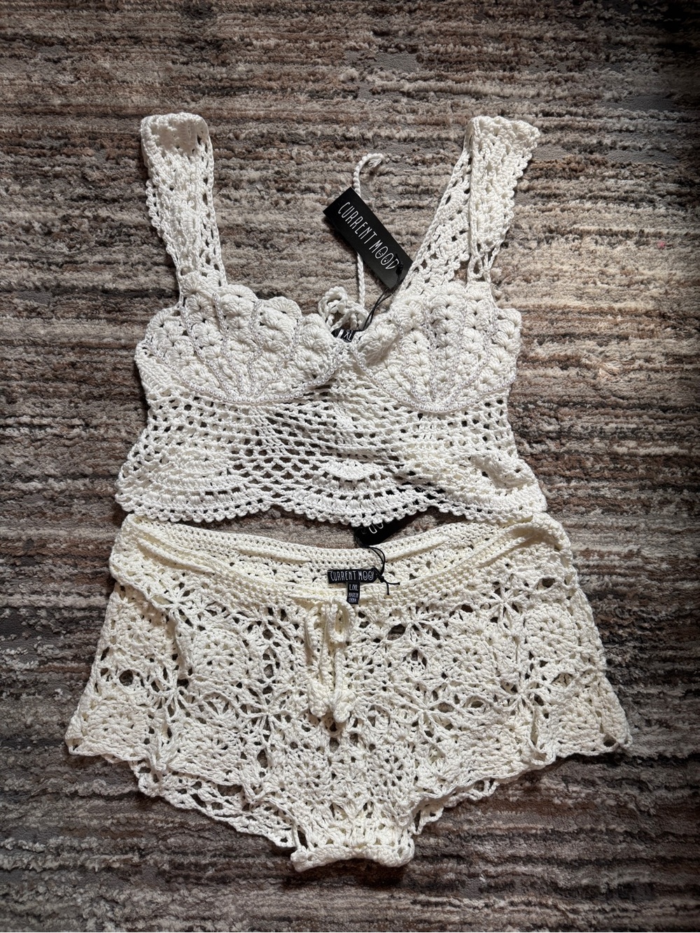 XL white crochet crop top and shorts set by Current Mood